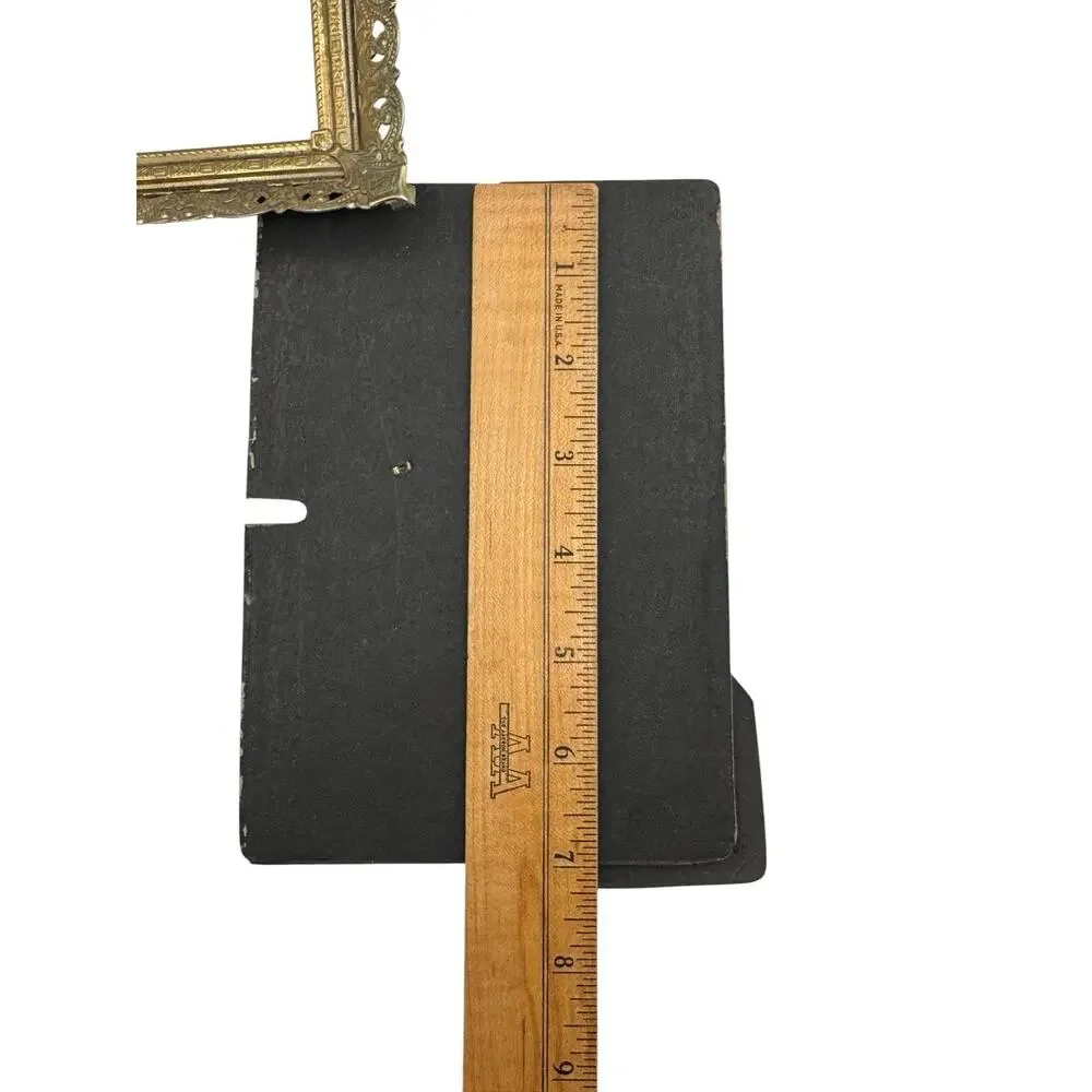 Unbranded vintage gold